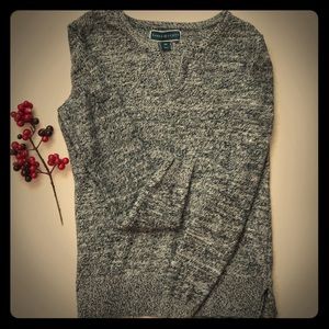 Kare Scott white and black sweater!